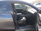 Tesla Model Y Long Range Dual Motor All-Wheel Drive/Performance Dual Motor All-Wheel Drive 5YJYGDEF6LF039250 photo
