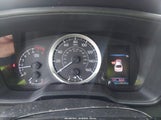 Toyota Corolla Le JTDEPRAE3LJ094986 снимка
