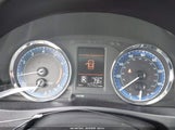 Toyota Corolla Le 5YFBURHE4JP747593 снимка