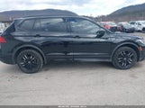 Volkswagen Tiguan 2.0T Se R-Line Black 3VV8B7AX4NM044543 photo