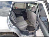 Toyota Rav4 JTMBD33V686084906 снимка