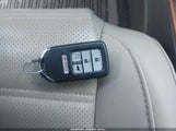 Honda Cr-V 2Wd Touring 2HKRW1H91LH400770 fotografie