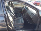 Volkswagen Golf Gti 2.0T Autobahn 4-Door 3VW4T7AU9FM033911 fotografie