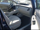 Toyota Prius Three JTDKN3DU7D1618294 снимка