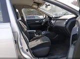 Nissan Rogue S KNMAT2MV3FP506144 снимка