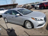 Hyundai Sonata Hybrid Se KMHE24L10GA035391 fotografie