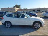 BMW X1 xDrive28I WBAVL1C59FVY33590 снимка