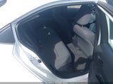 Toyota Corolla Le 5YFB4MDE9SP268807 снимка