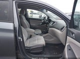 Hyundai Tucson Se KM8J3CA43HU334621 снимка