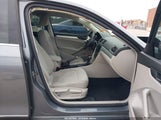 Volkswagen Passat 1.8T S 1VWAS7A3XGC061779 fotografie
