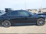 Toyota Camry Se 4T1G11AK5PU084204 photo