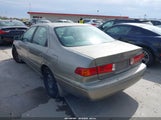 Toyota Camry Le JT2BG22K5Y0397711 photo