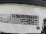Chrysler Voyager Lxi 2C4RC1DG9MR512816 снимка