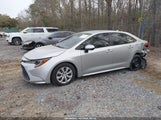 Toyota Corolla Le JTDEPMAEXNJ195576 снимка