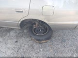 Toyota Camry Le V6 JT2BF28K3X0156576 photo