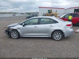 Toyota Corolla Le JTDEPMAE3NJ200004 снимка