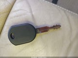 Lincoln Town Car Signature 1LNHM81V47Y627792 photo