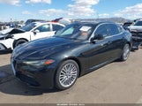 Alfa Romeo Giulia Ti Lusso Awd ZARFAEEN4J7571532 fotografie