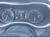 Jeep Cherokee Sport 1C4PJMAB4HW581093 снимка