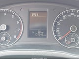 Volkswagen Passat 1.8T Limited Edition 1VWAT7A38FC092038 fotografie