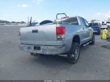Toyota Tundra Limited 4.7L V8 5TFBT58117X004182 photo
