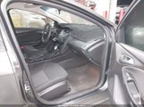 Ford Focus Se 1FADP3F24FL210542 photo