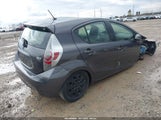 Toyota Prius C One JTDKDTB37D1032143 снимка