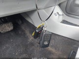 Toyota Prius Two JTDKN3DU5D5687235 снимка