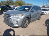 Toyota Highlander Xle 5TDKZRFH8KS330016 снимка