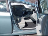 Toyota Prius Two JTDKN3DU2F1970122 снимка
