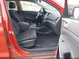Hyundai Tucson Value KM8J3CA2XHU574781 снимка