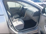 Toyota Corolla Le JTDBU4EE7AJ073516 снимка
