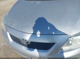 Toyota Corolla Le JTDBU4EE7AJ073516 снимка