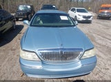 Lincoln Town Car Signature 1LNHM81W65Y609803 fotografie