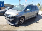 Toyota Sienna Le V6 5TDKK3DCXBS108828 снимка