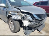 Toyota Sienna Le V6 5TDKK3DCXBS108828 снимка