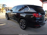 BMW X5 xDrive35I 5UXKR0C5XJ0X94673 fotografie
