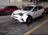Toyota Rav4 Le JTMZFREV3JJ749921 снимка