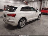 Audi Q5 2.0T Premium/2.0T Tech Premium WA1BNAFY9J2010183 photo
