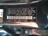 Toyota Corolla Le JTDEPMAE6NJ195476 снимка