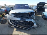 Land Rover Range Rover P400 Se SALKPBFU7PA011536 fotografie