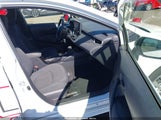 Toyota Corolla Le JTDEPMAE7N3023297 снимка