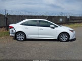 Toyota Corolla Le JTDEPMAE7N3023297 снимка