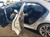 Toyota Corolla Se 5YFBURHE3JP826124 снимка