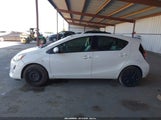 Toyota Prius C One JTDKDTB38G1116198 снимка