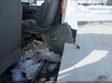 GMC Savana Cutaway Work Van 7GZ37TC79MN006975 снимка