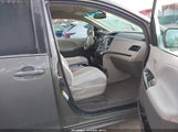 Toyota Sienna Le 5TDKK3DC4BS156485 снимка