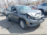 Volkswagen Tiguan S WVGAV7AX6GW558612 photo