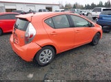 Toyota Prius C Two JTDKDTB39C1027217 снимка