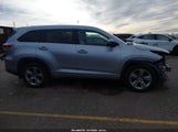 Toyota Highlander Limited Platinum V6 5TDDKRFH5ES071096 fotografie